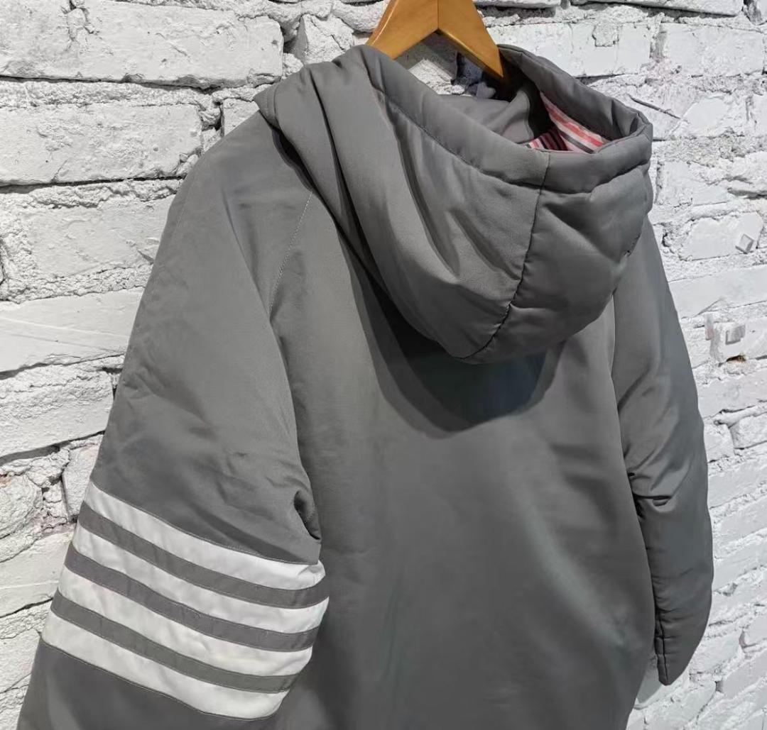 THOM BROWNE クラシック四本ライン フーデッド ダウンジャケット