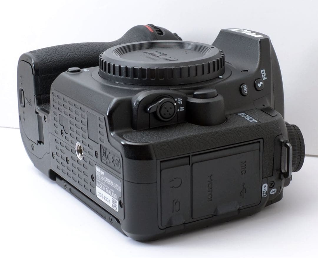 カメラ美品！Nikon D7500★超望遠付き★大人気★すぐ使えるセット