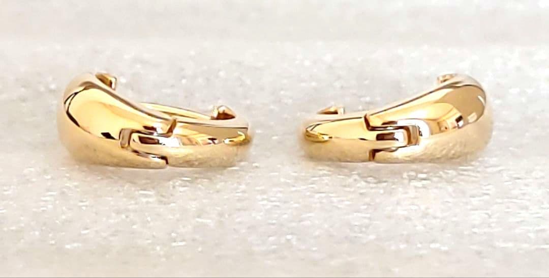 Carat(キャラット) K18 中折れ式フープピアス(10㎜スピンドル)