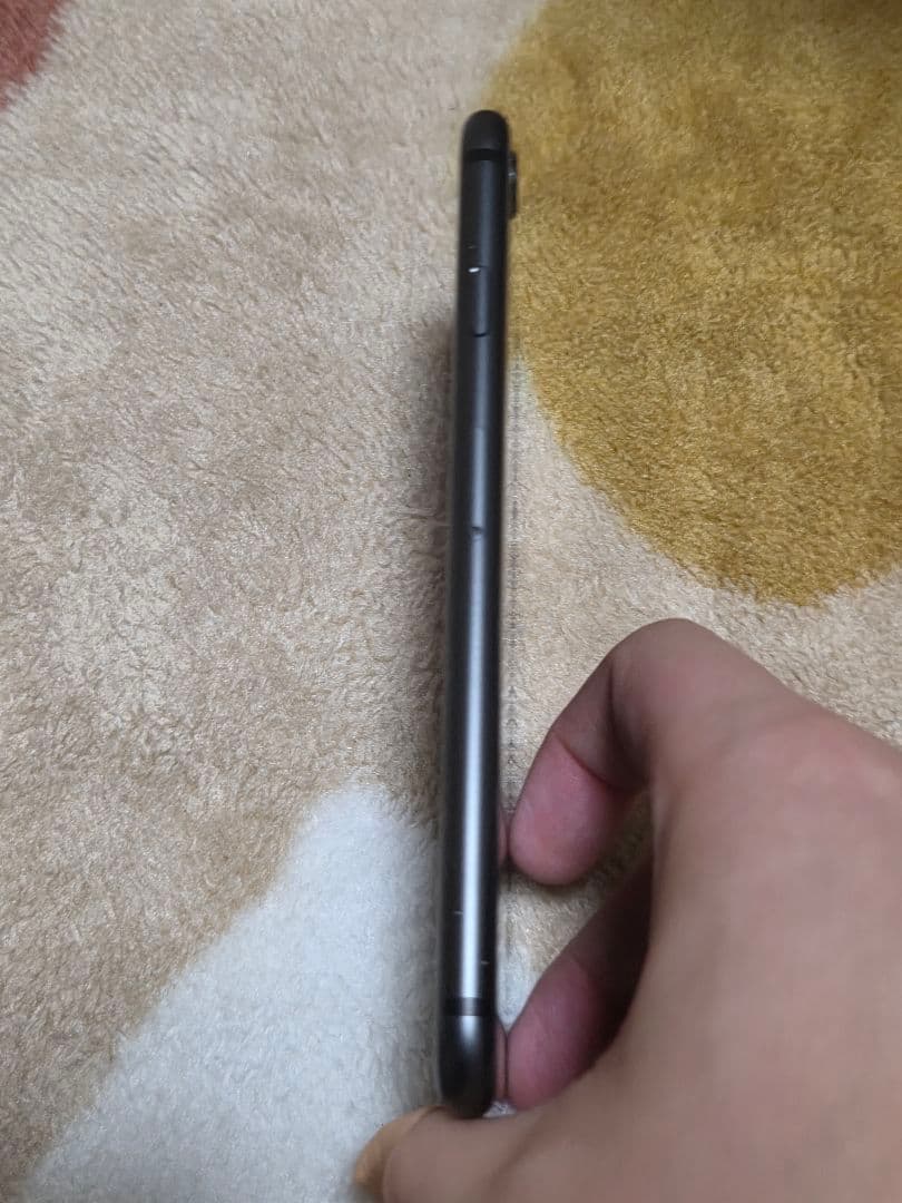 iPhone8 64GB スペースグレイ　ケース付き　POPMART