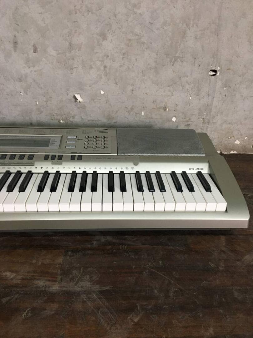 CASIO カシオ WK-200 電子キーボード シンセサイザー 電子ピアノ