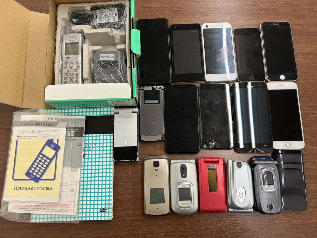 【M】✧ガラケー・スマホ おまとめ 18台まとめ ジャンク✧