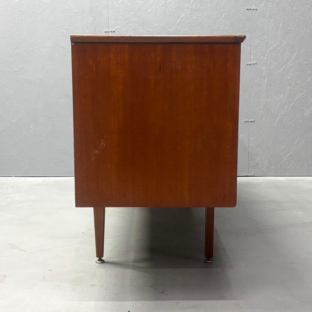 英国 Jentique(ジェンティーク) ヴィンテージ サイドボード(401)