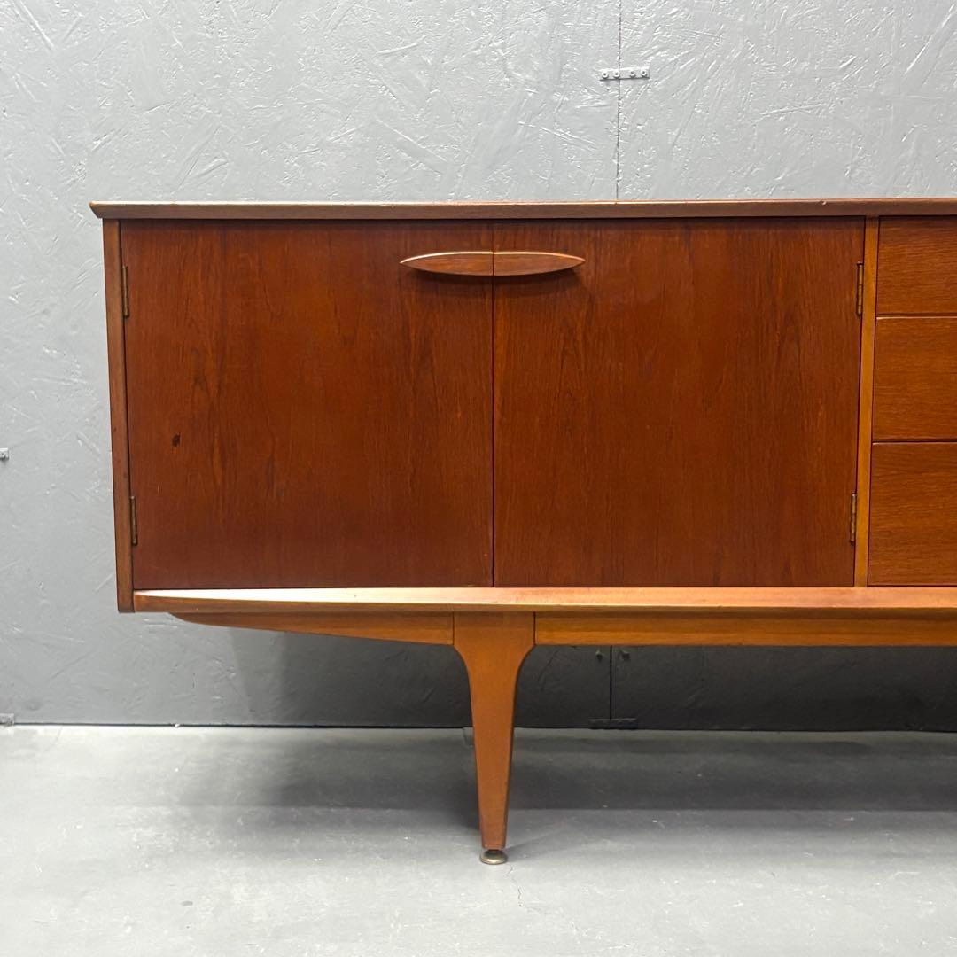 英国 Jentique(ジェンティーク) ヴィンテージ サイドボード(401)