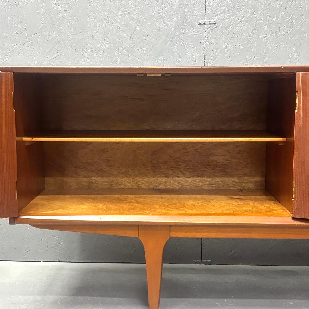 英国 Jentique(ジェンティーク) ヴィンテージ サイドボード(401)