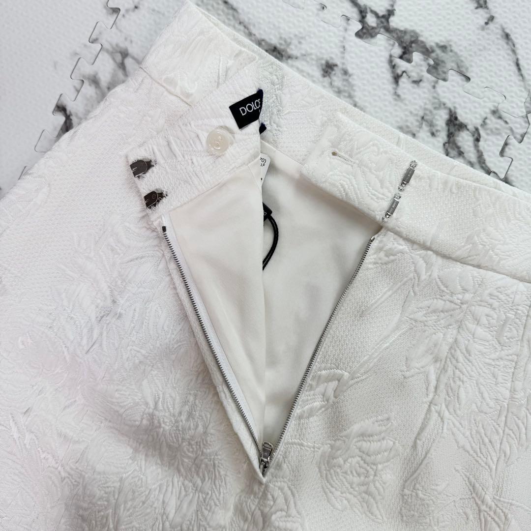 【新品タグ付き】ドルチェ＆ガッパーナ　フラワージャガードタイトスカート　ホワイト