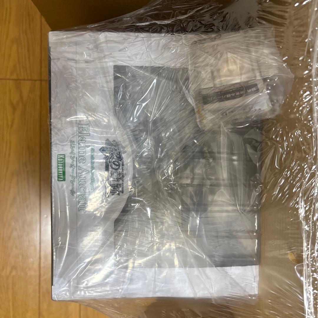 エレイン・オークレール フィギュア微笑み顔パーツ付き【未開封】