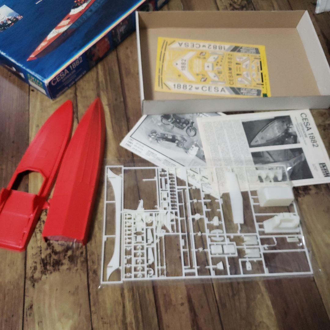 パワーボート CESA 1882 OFFSHORE プラモデル