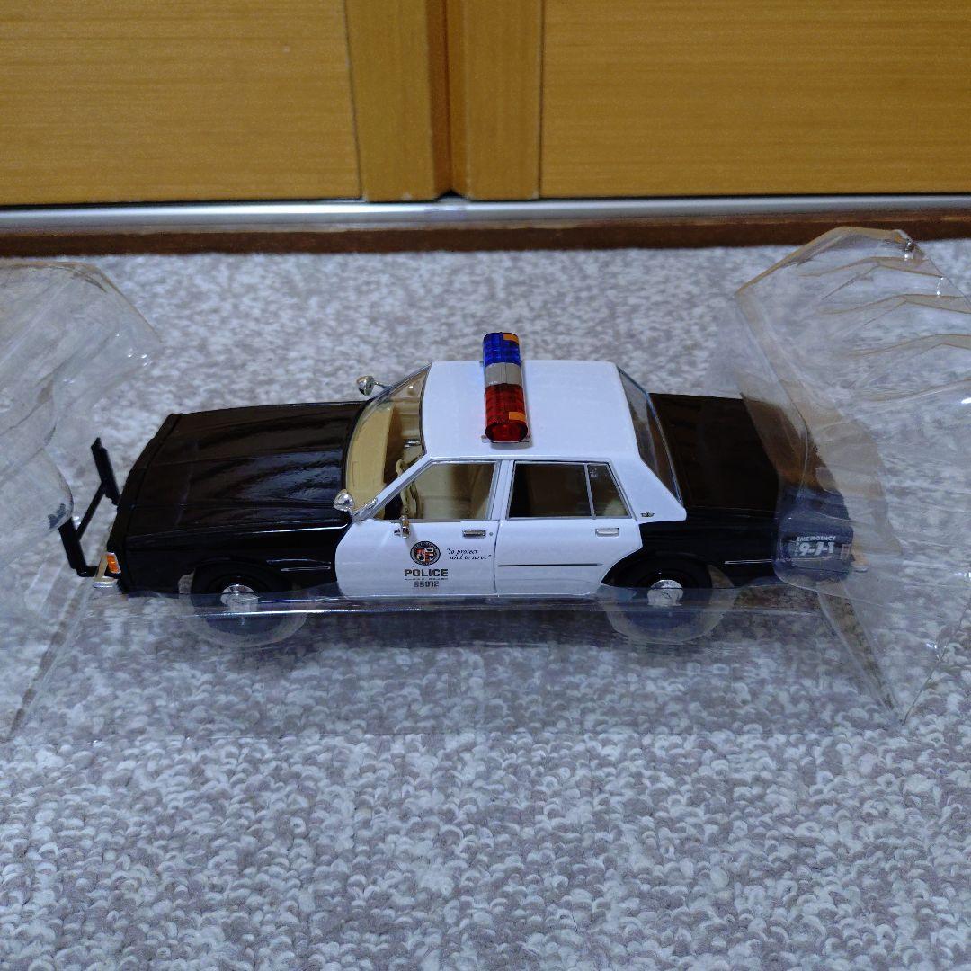 グリーンライト　シボレーカプリス　LAPD仕様