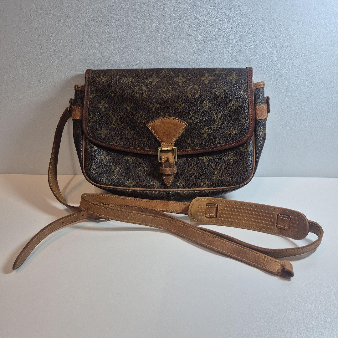 希少　廃盤　ヴィトン　モノグラム　ソローニュ　M42250