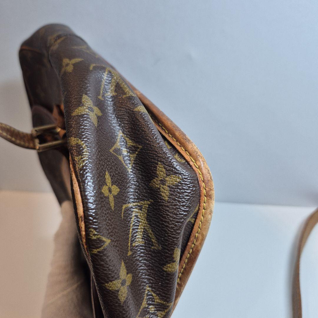 希少　廃盤　ヴィトン　モノグラム　ソローニュ　M42250