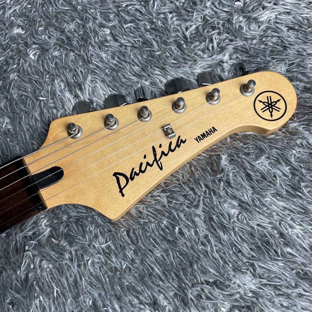 ギター YAMAHA Pacifica PAC012