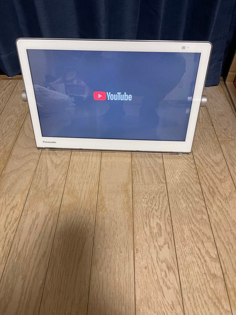 Panasonic プライベートビエラポータブルテレビ　UN-15CTD9-W