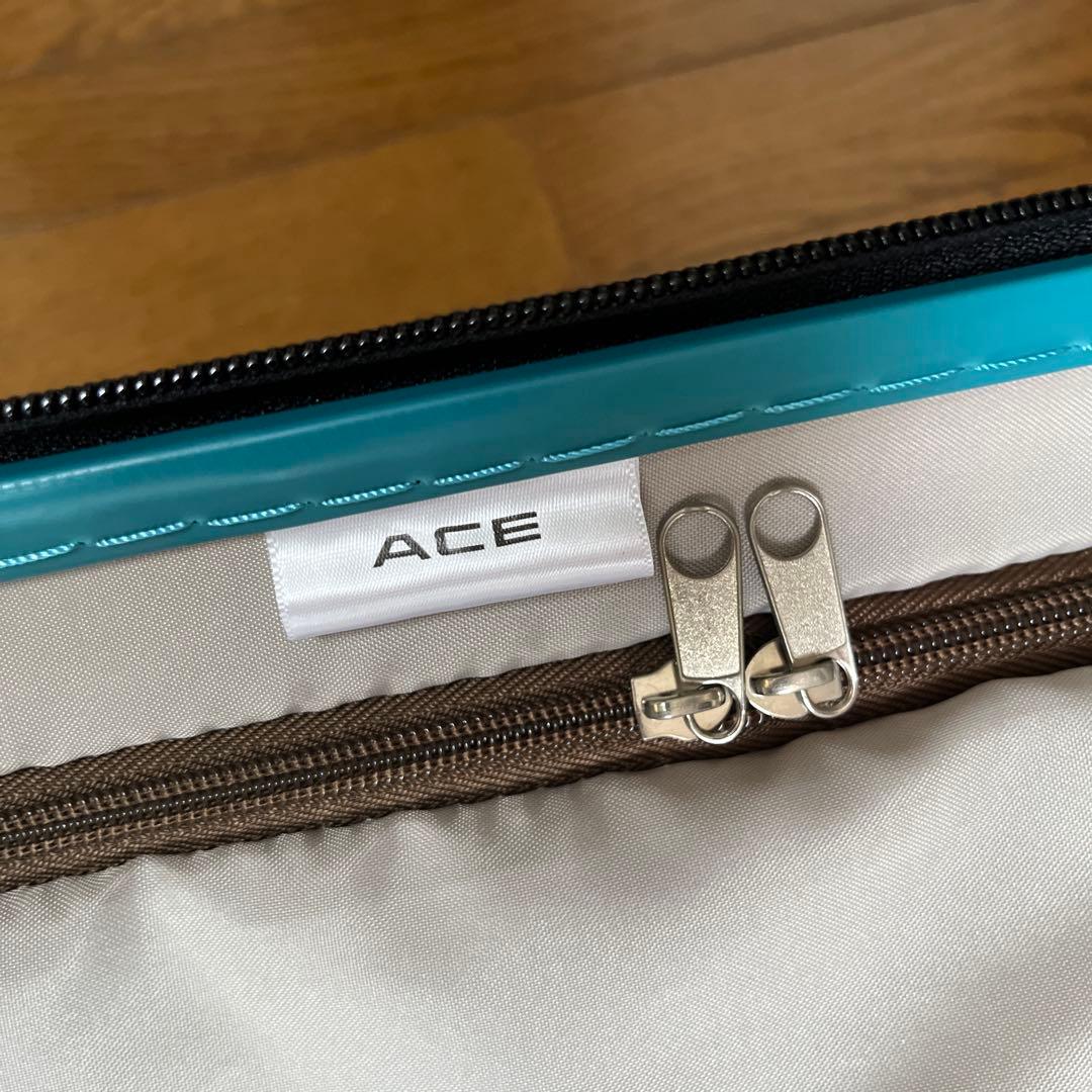 トラベルケース