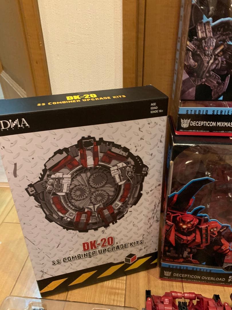 トランスフォーマー スタジオシリーズ デバステーター +アップグレードキット