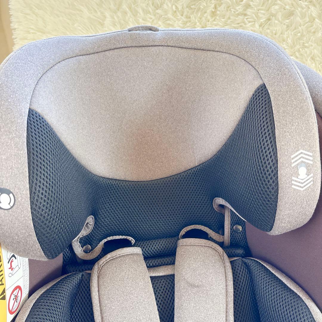 Nebio TurnPit ネビオターンピット ISOFIX 黒　新生児〜11歳