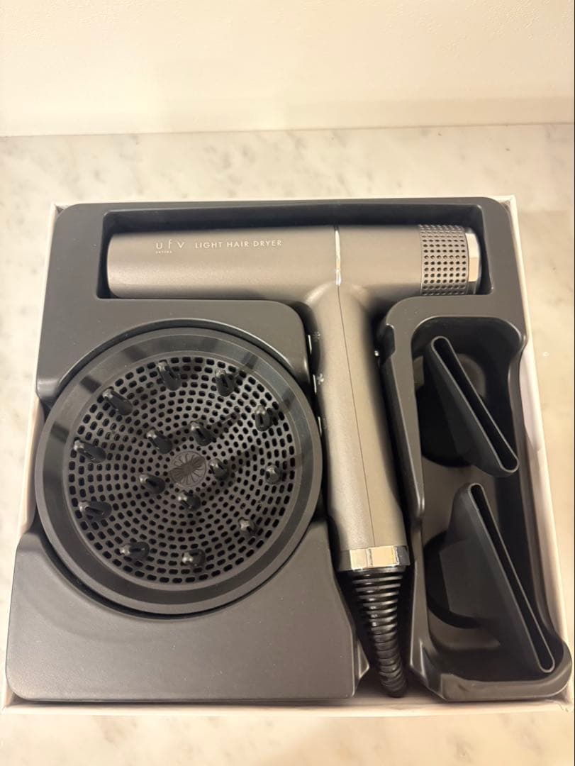 【新品未使用/箱付き】UFV LIGHT HAIR DRYER