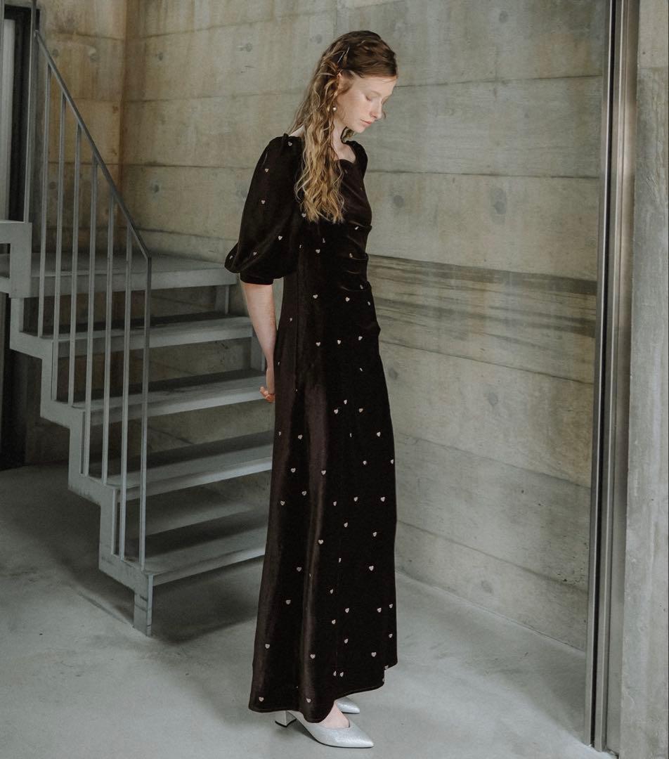 et.UNiVER スウィートハートベロアドレス