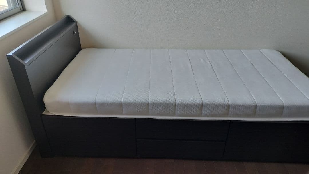 ブラウン（こげ茶色） シングルベッドフレーム 引き出し付き&マットレス