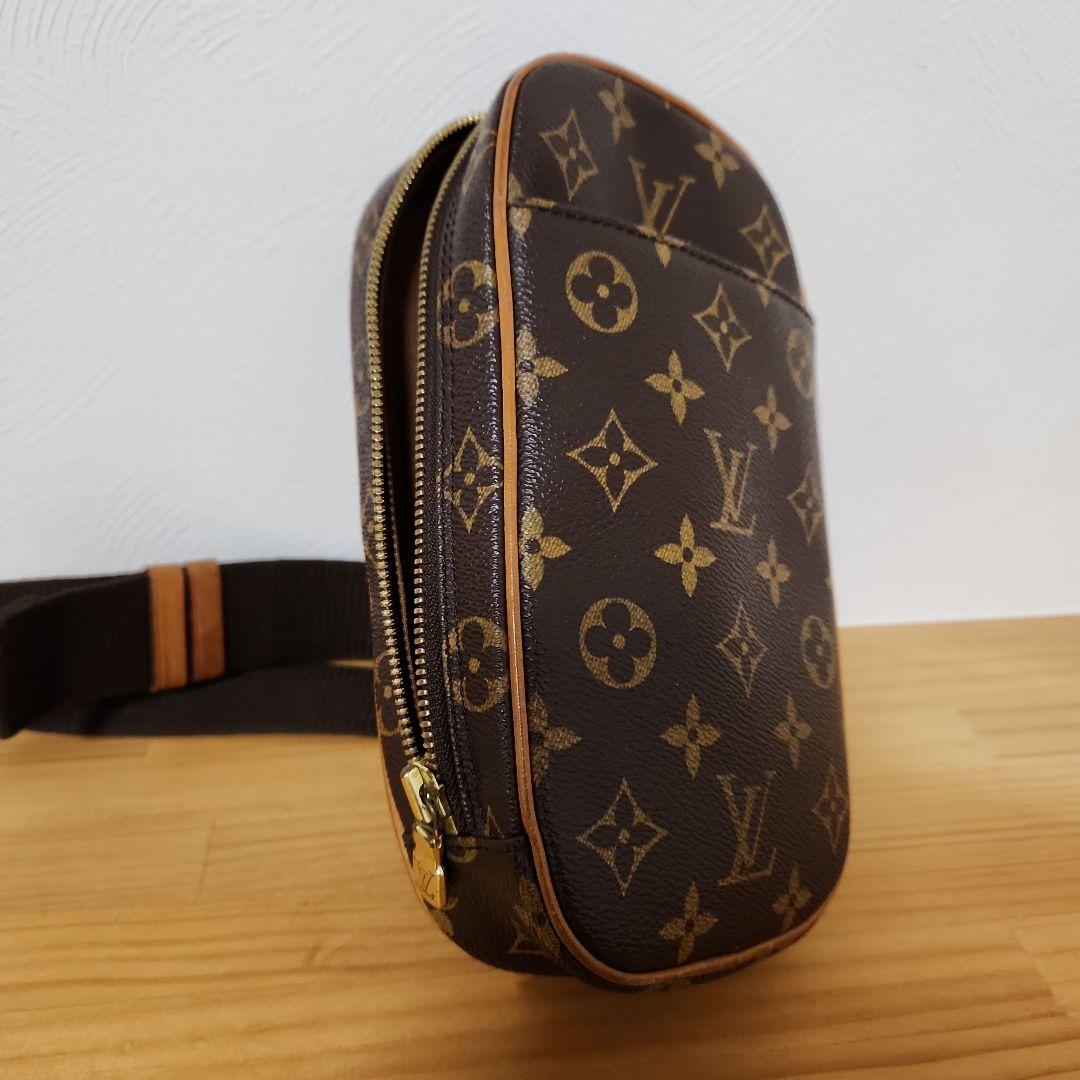 LOUIS VUITTON 　モノグラム　ポシェットガンジュ