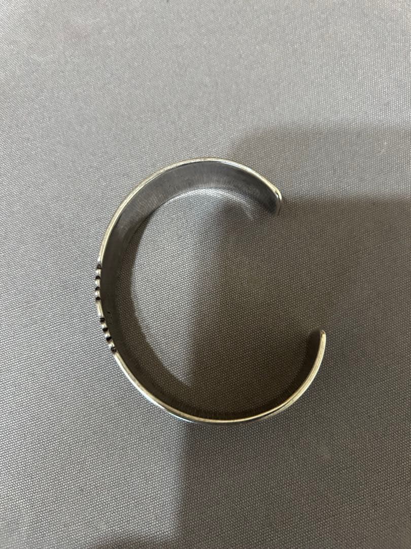 エスニック風彫刻オープンバングル