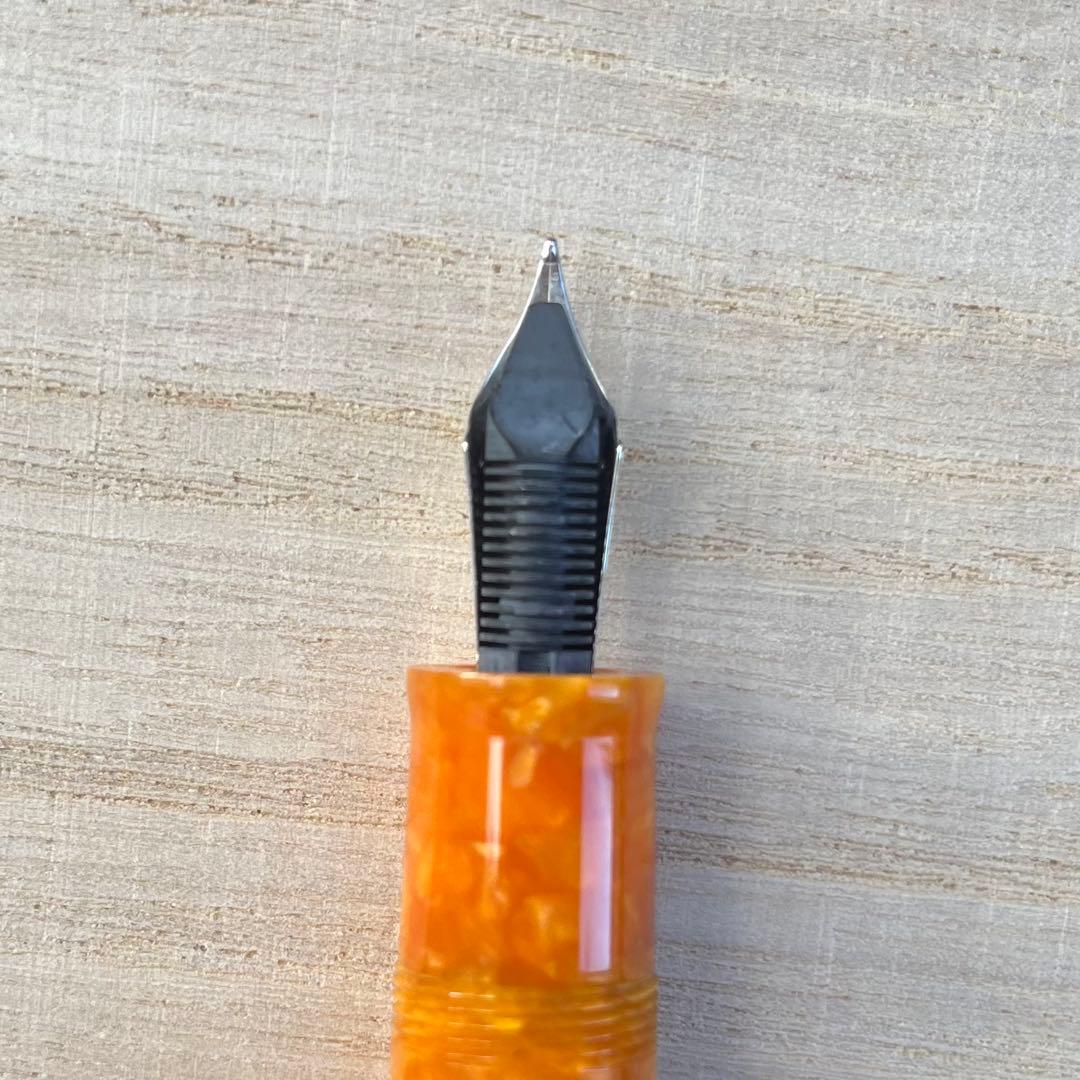 デルタ ドルチェビータ オーロ 14K 万年筆 DELTA