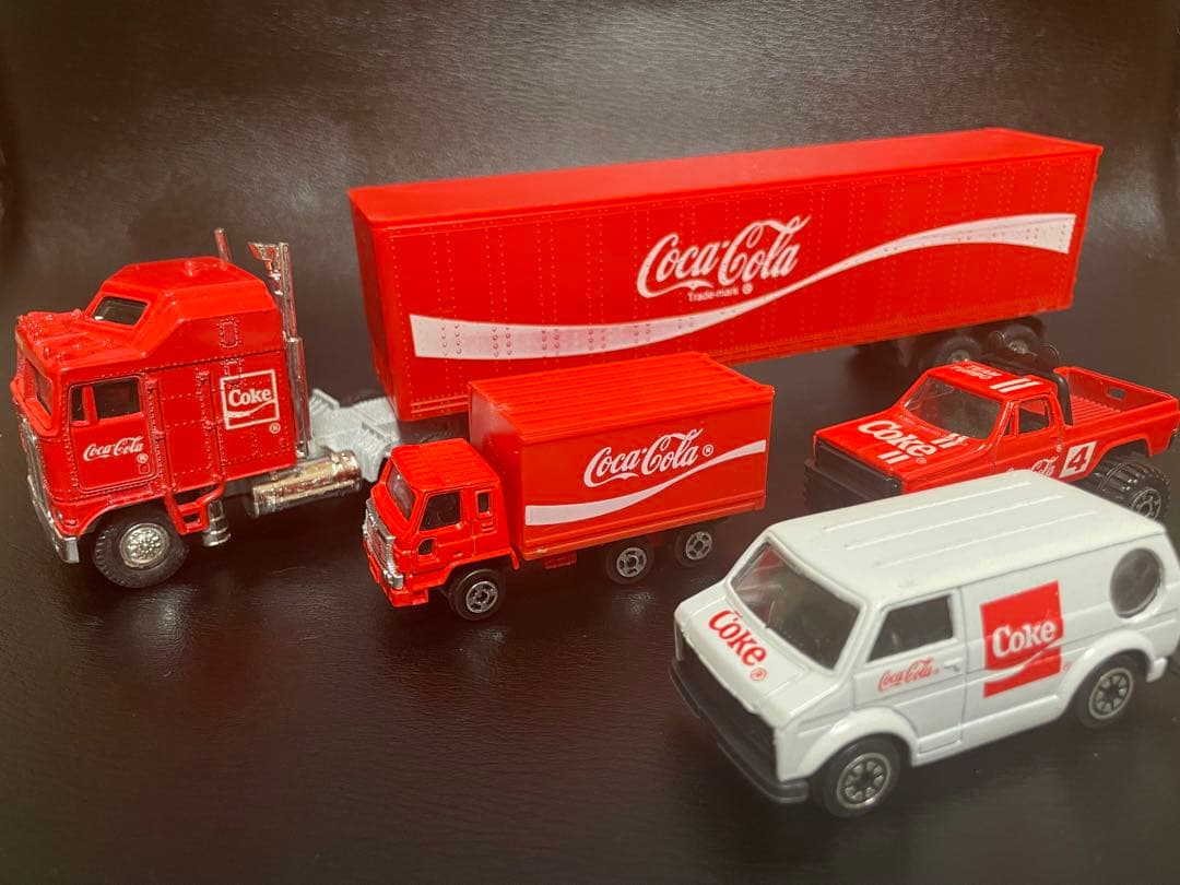 コカコーラ ダイキャストメタル 4PIECE TRUCK SET