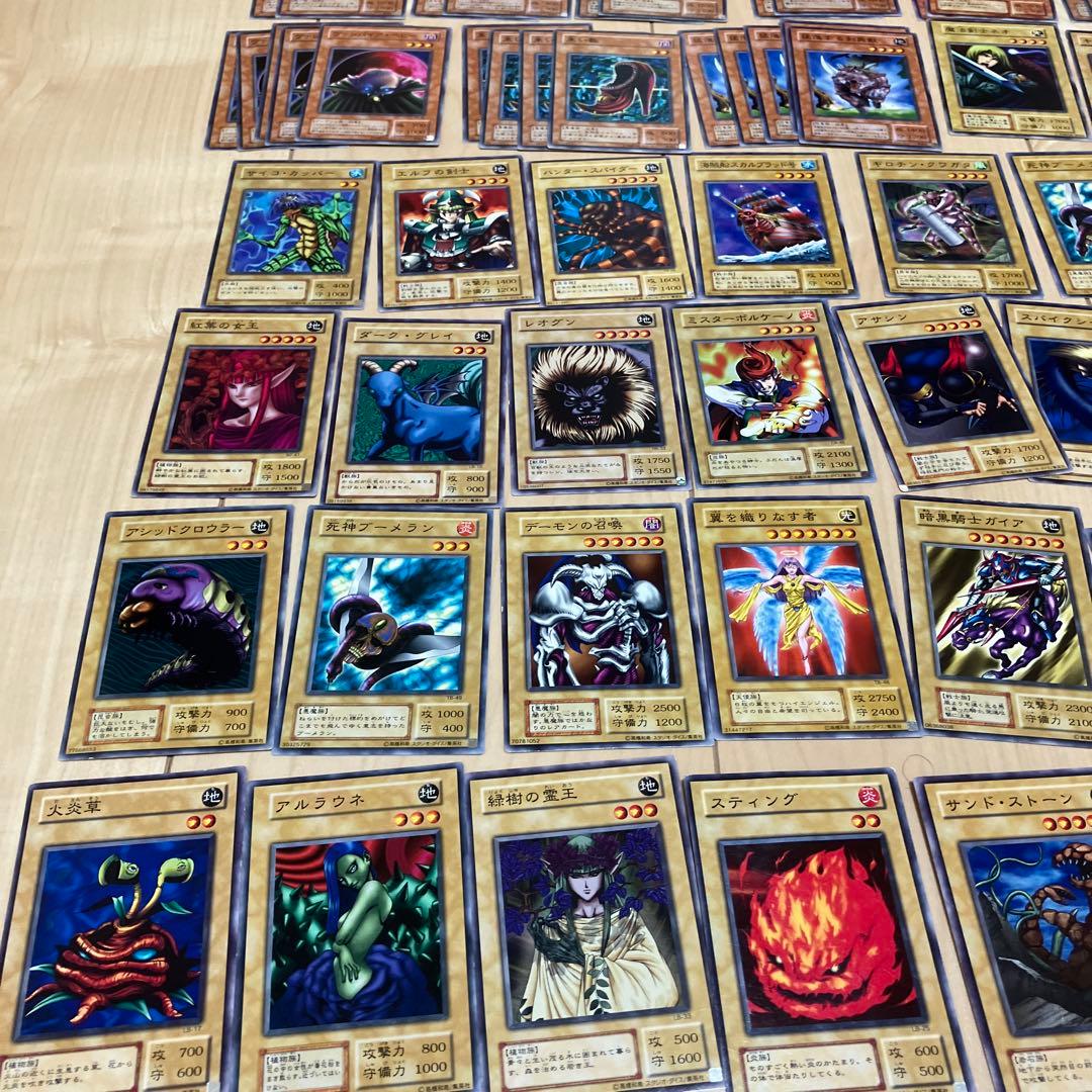 遊戯王カード まとめ売り246枚