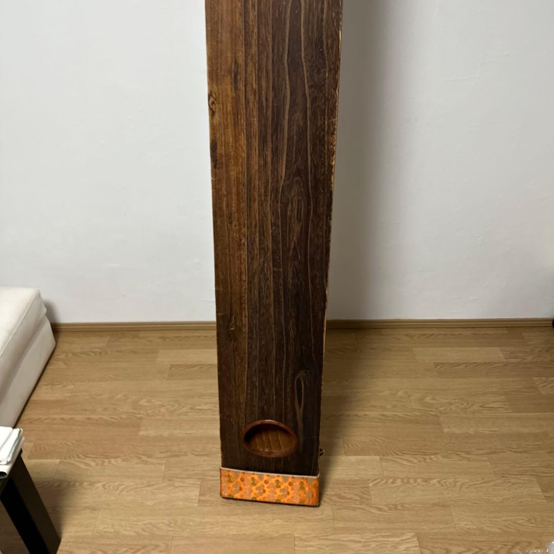 大型木製琴 13弦 金色装飾付き