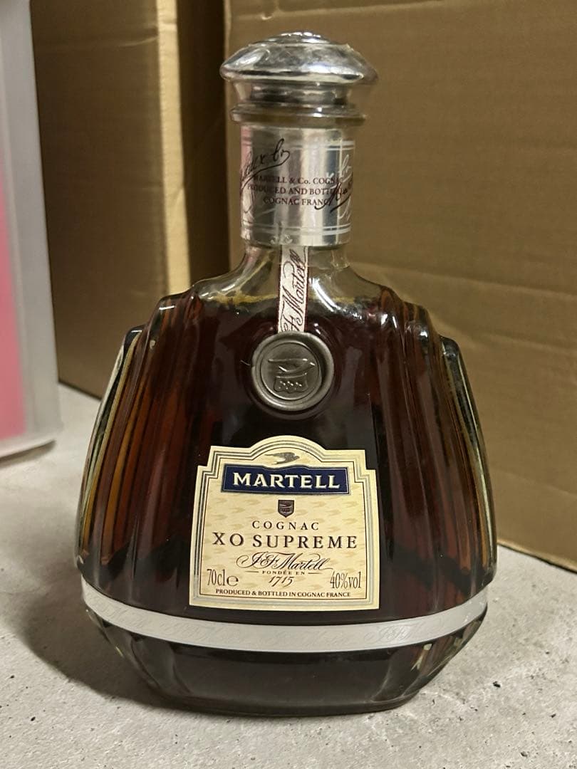 MARTELL XO SUPREME コニャック 700ml