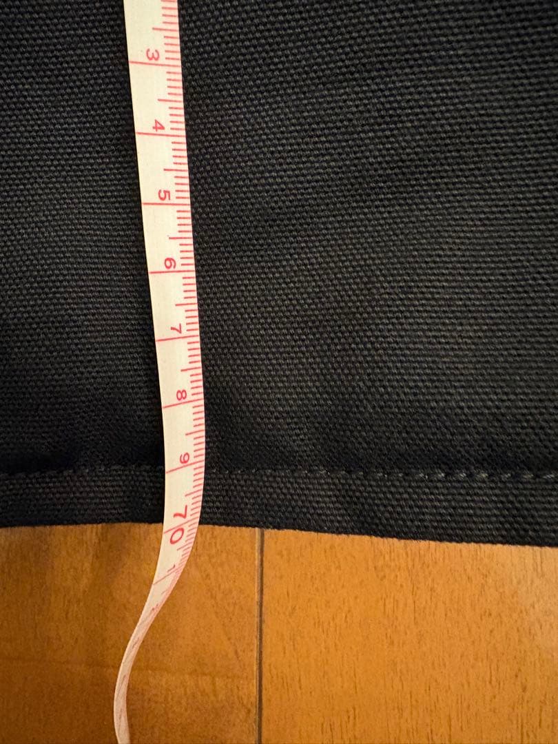 カーハート　ダックベストL 2025年12月購入試着後洗濯試着のみ　黒　美品