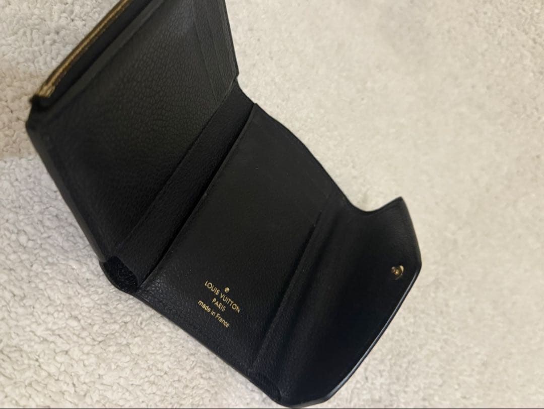 期間限定値下　Louis Vuitton ブラック 三つ折り財布