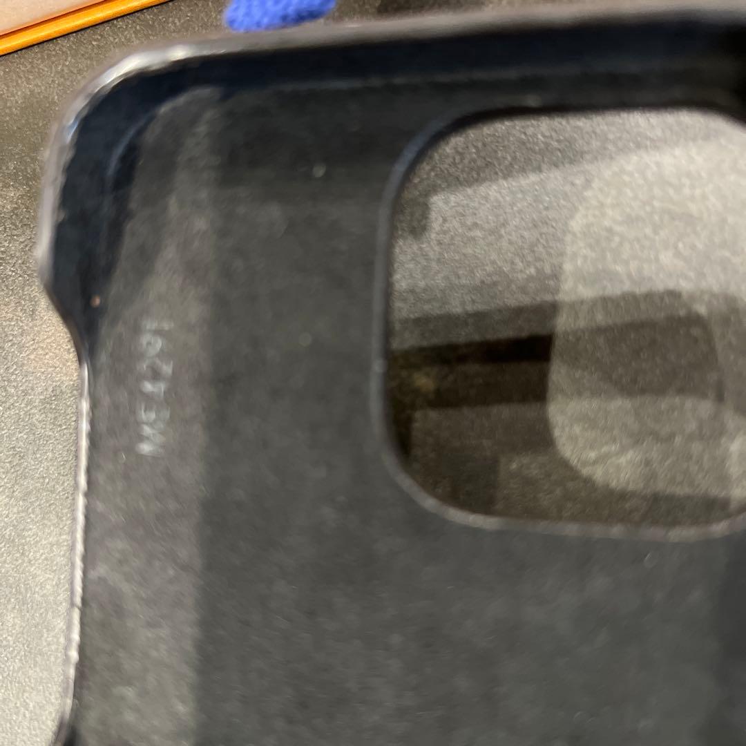 完売品❗️ルイヴィトンスマホケース iPhone13pro