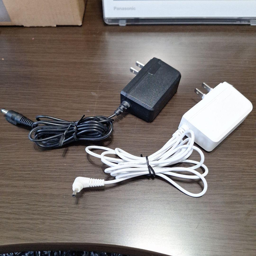 Panasonic プライベートビエラ　ポータブルテレビ　UN-10E7-W