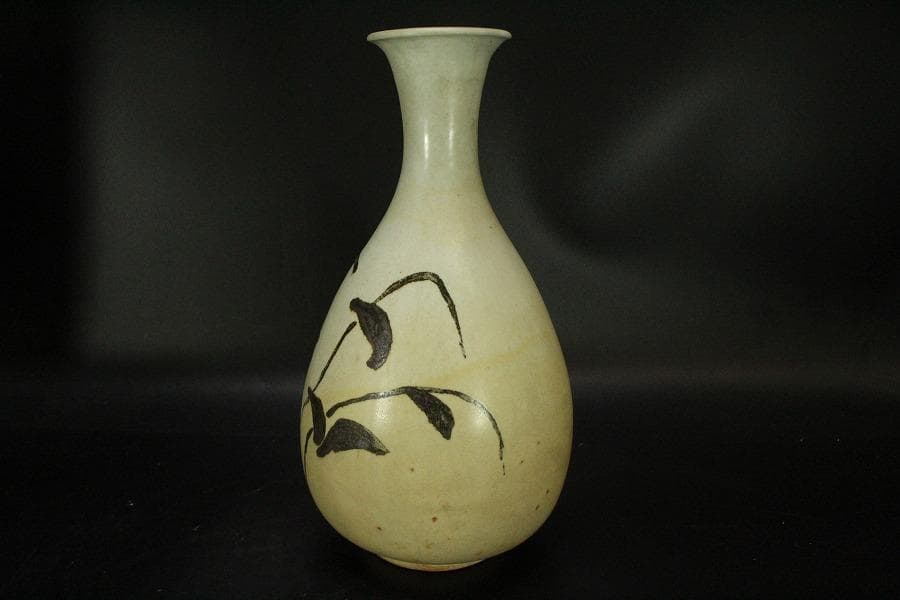 李朝 鉄絵 秋草紋 瓶 高30cm(ZE554)