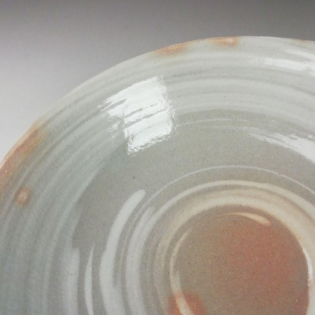 Ｔ４０７　茶碗　『萩焼』『平茶碗』『城山窯　金子信彦 造』　共箱　抹茶碗　茶道具