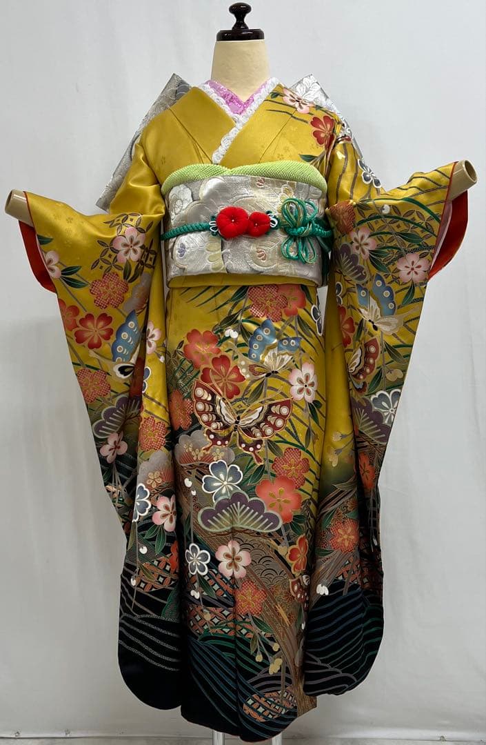 振り袖　フルセット　長襦袢付　イエロー　成人式　 金彩加工　刺繍入り　640