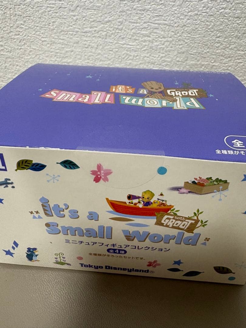 it's a Small World フィギュア　グルート　ディズニー