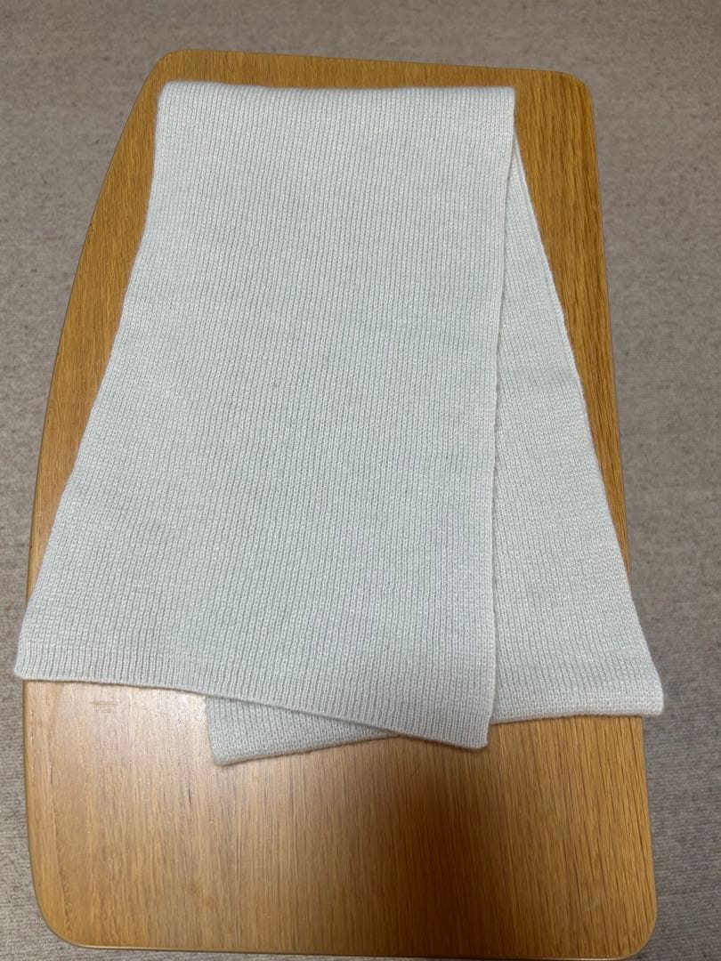 ⭐️マーガレットハウエル⭐️カシミヤ100% マフラー　アイボリー