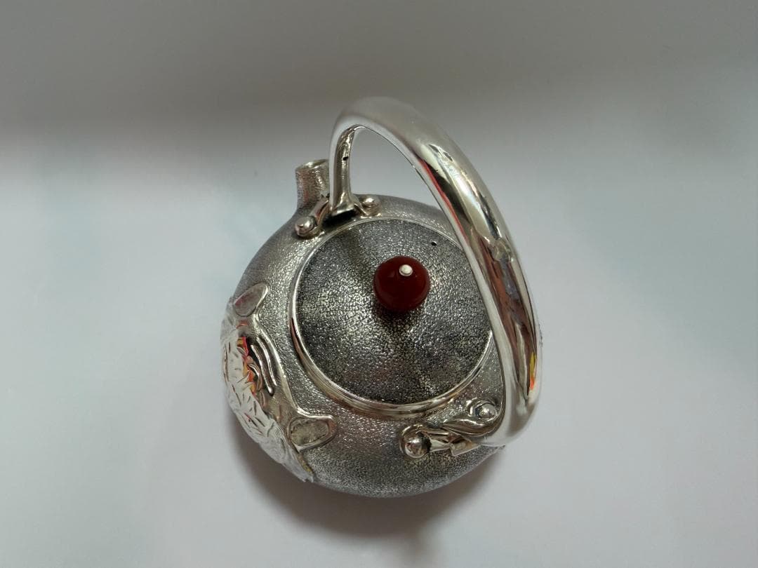 純銀製 龍虎図彫 赤玉摘み 急須 銀瓶 煎茶道具