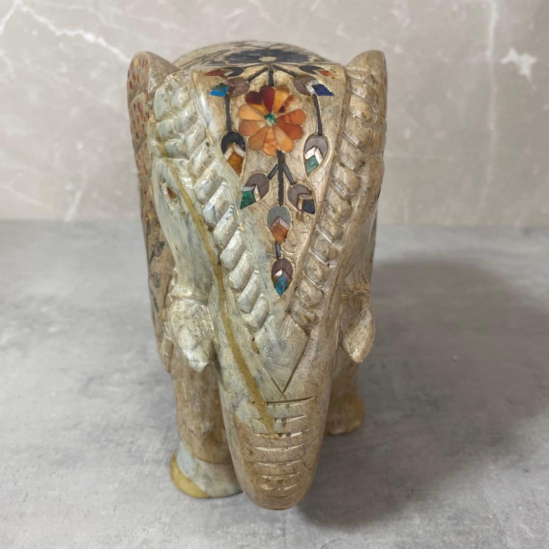 インド工芸品　天然石　花柄　象の置物　大中小3点　縁起物