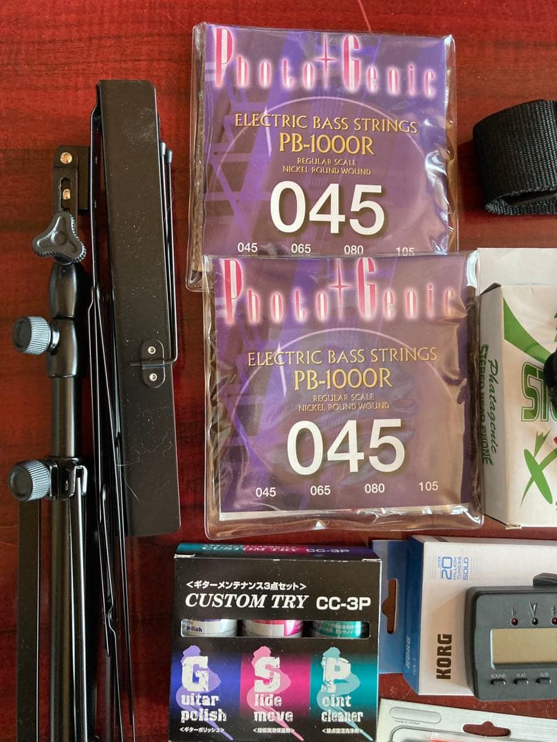 SELDER エレキベース ホワイト ギターケース・アンプ付き