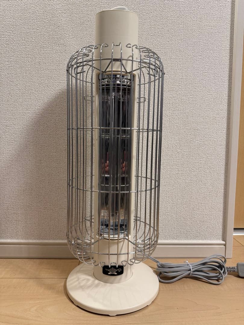 アラジン 電気ストーブ 遠赤グラファイトヒーター400W CAH-G42GD-W