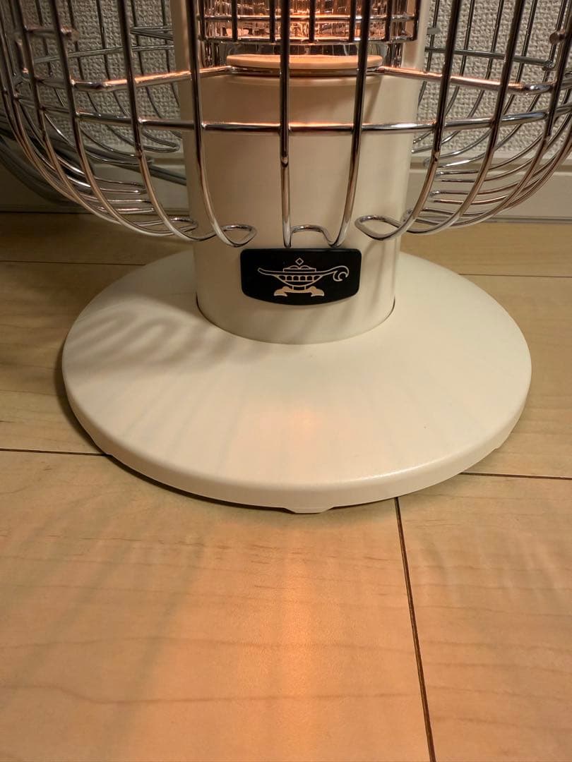 アラジン 電気ストーブ 遠赤グラファイトヒーター400W CAH-G42GD-W