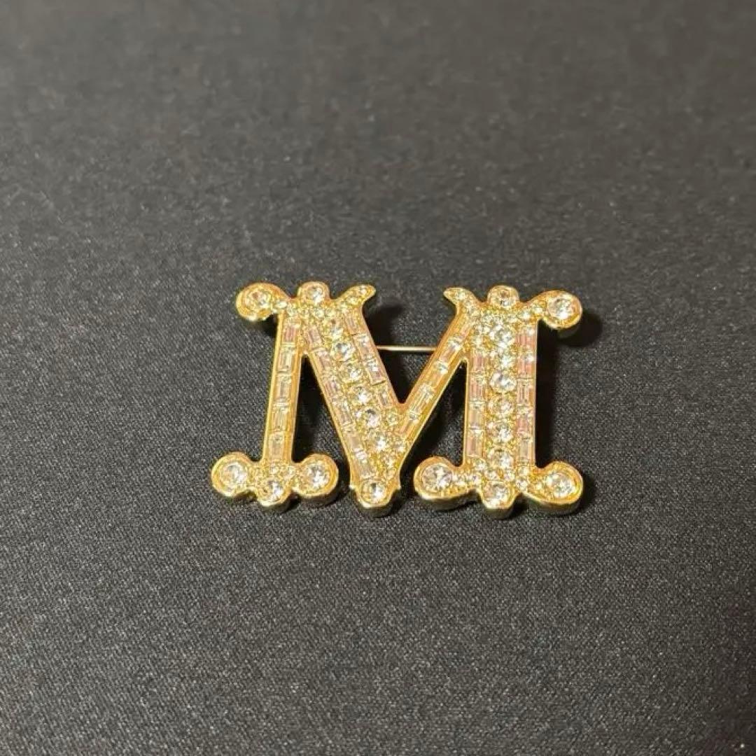 本日限定価格　Max Mara バス クリスタル ブローチ