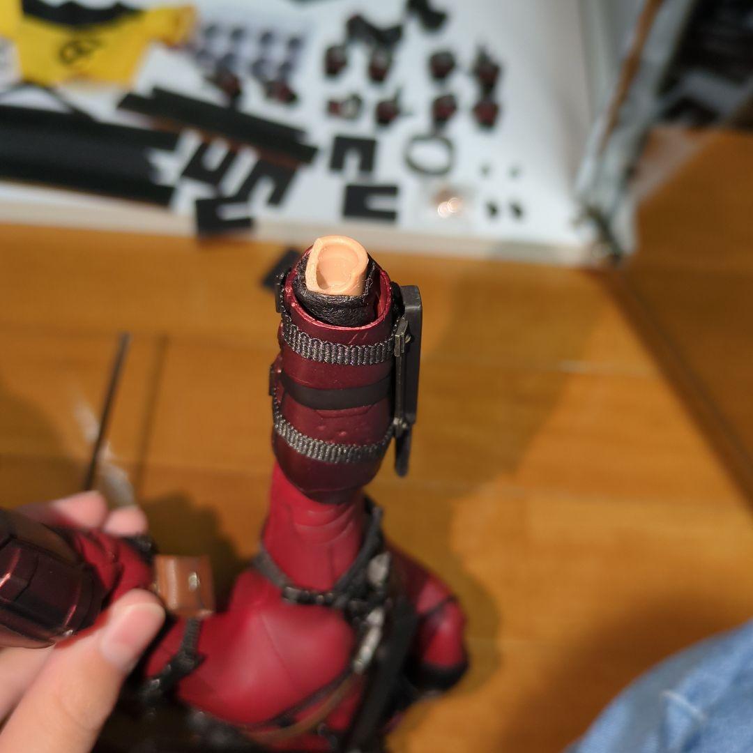 デッドプールホットトイズ