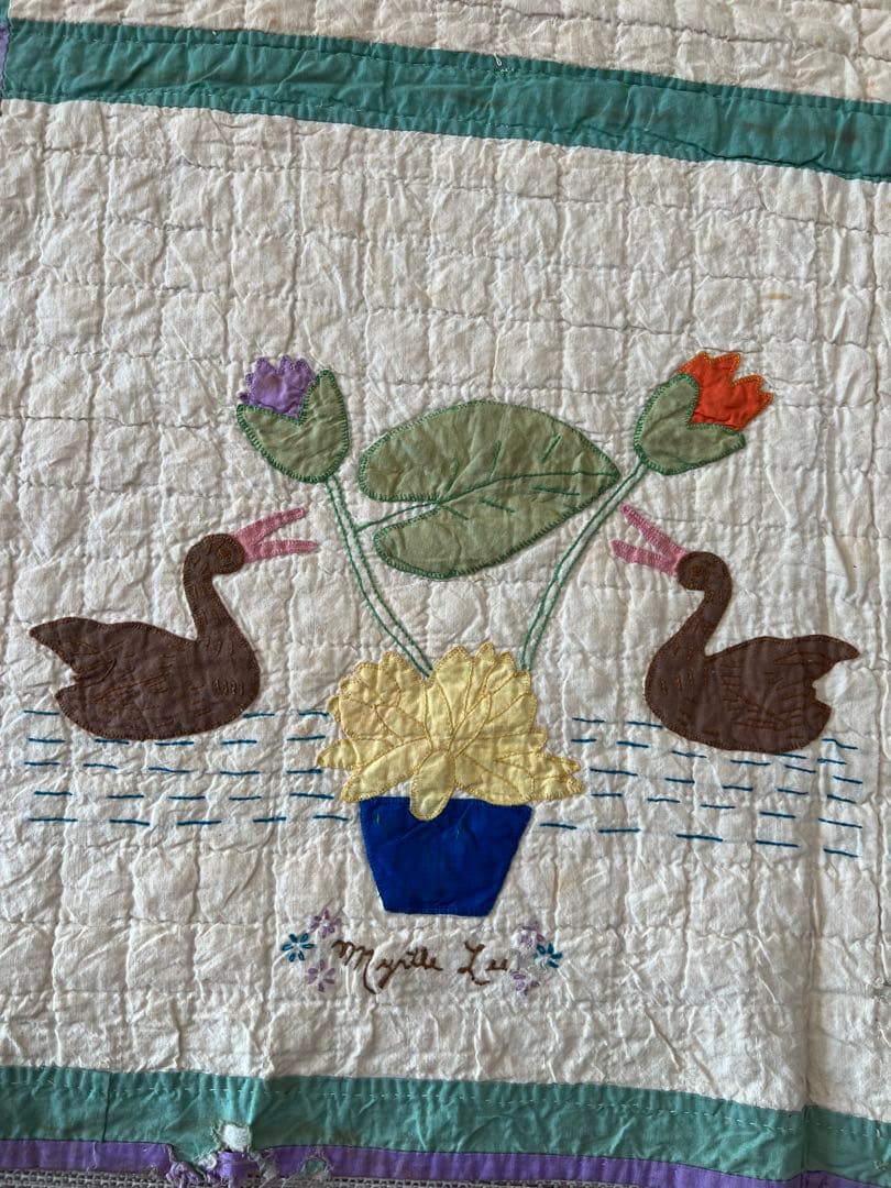 アンティークキルト✴︎刺繍キルト✴︎アップリケキルト