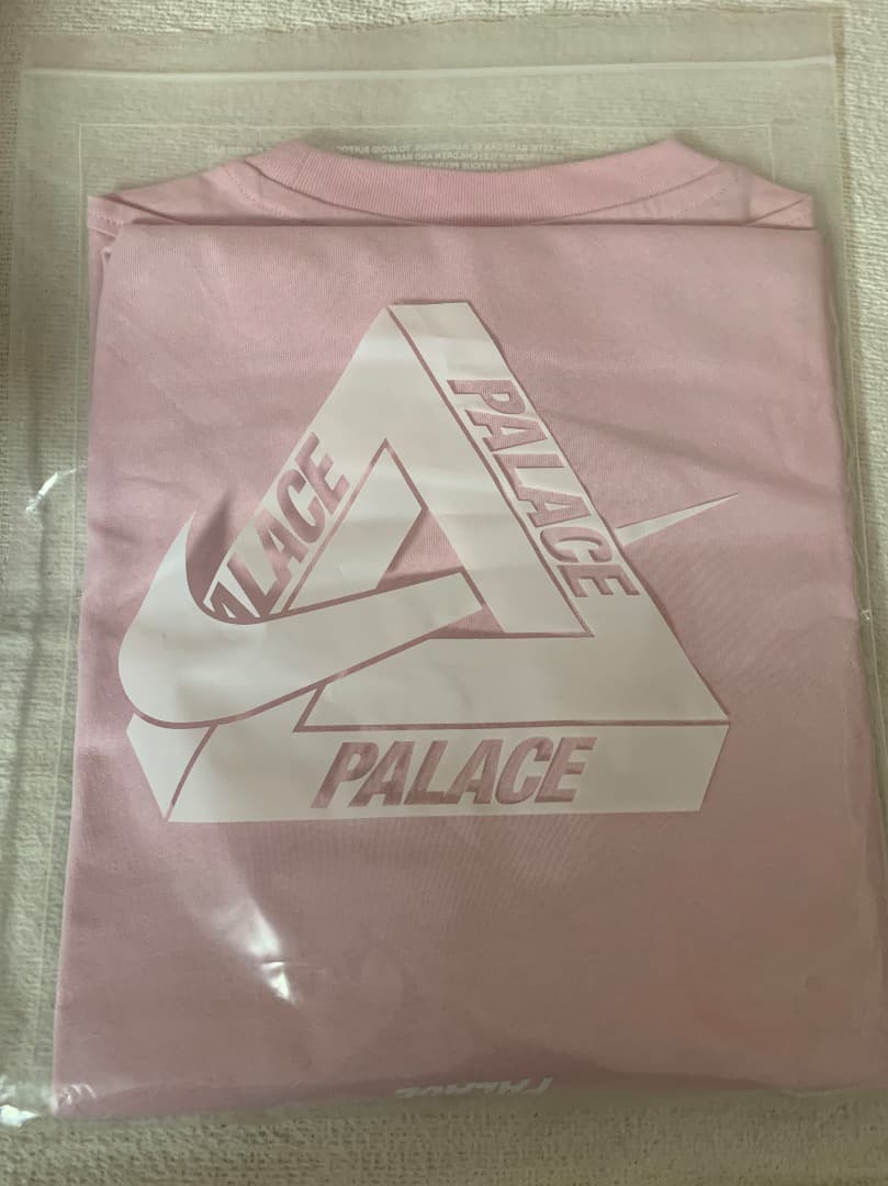 トップス PALACE Shop T-Shirt Tokyo Pink