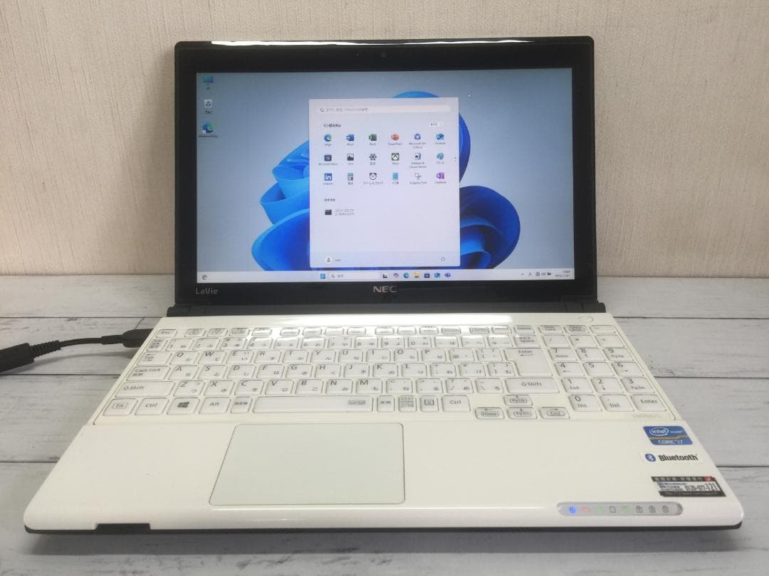 NEC LM750LS6W 13.3型 コンパクト テンキー付きノートパソコン