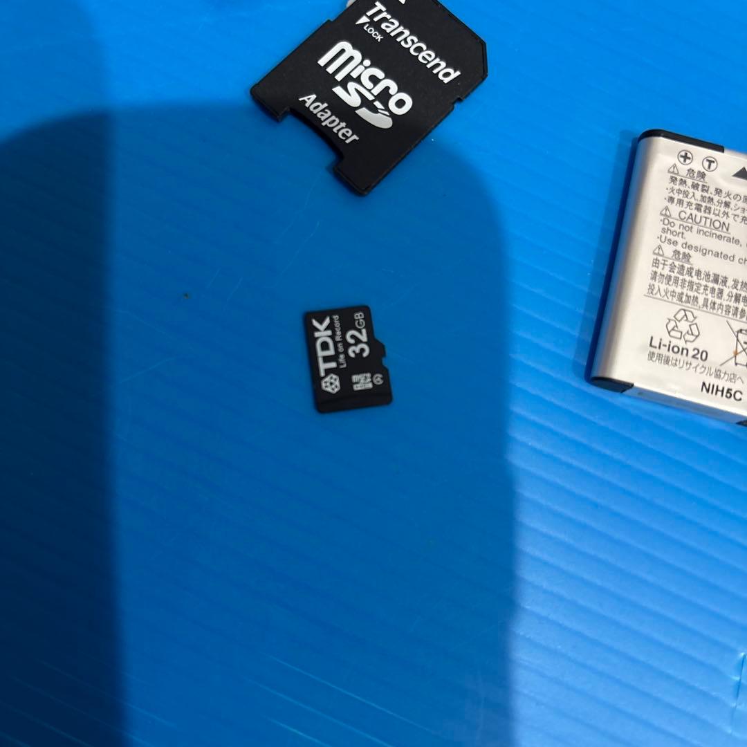 動作ok　NIKON　coolpix S33